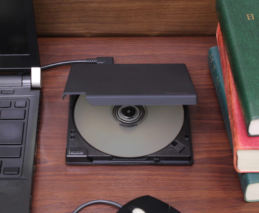 BDR-XD08MB-S