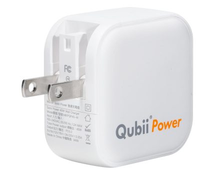 iPhoneを充電しながらバックアップを保存できる充電器「Qubii Power」が発売