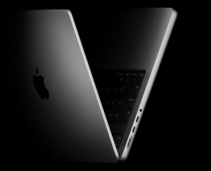 Apple、M5チップを搭載した新しい14インチMacBook Proを発表 — AI性能とグラフィックスが大幅進化
